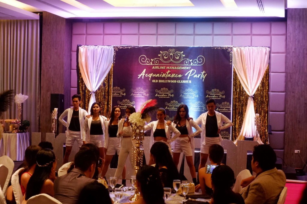 エアラインマネジメント学科のパーティ4