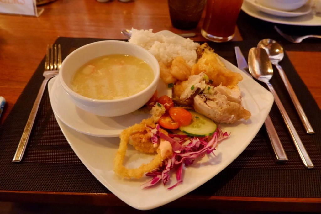 エアラインマネジメント学科のパーティ7