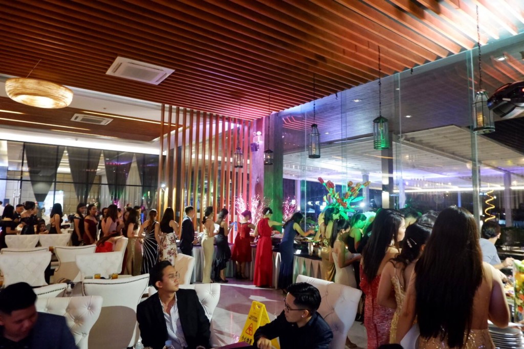 エアラインマネジメント学科のパーティ8